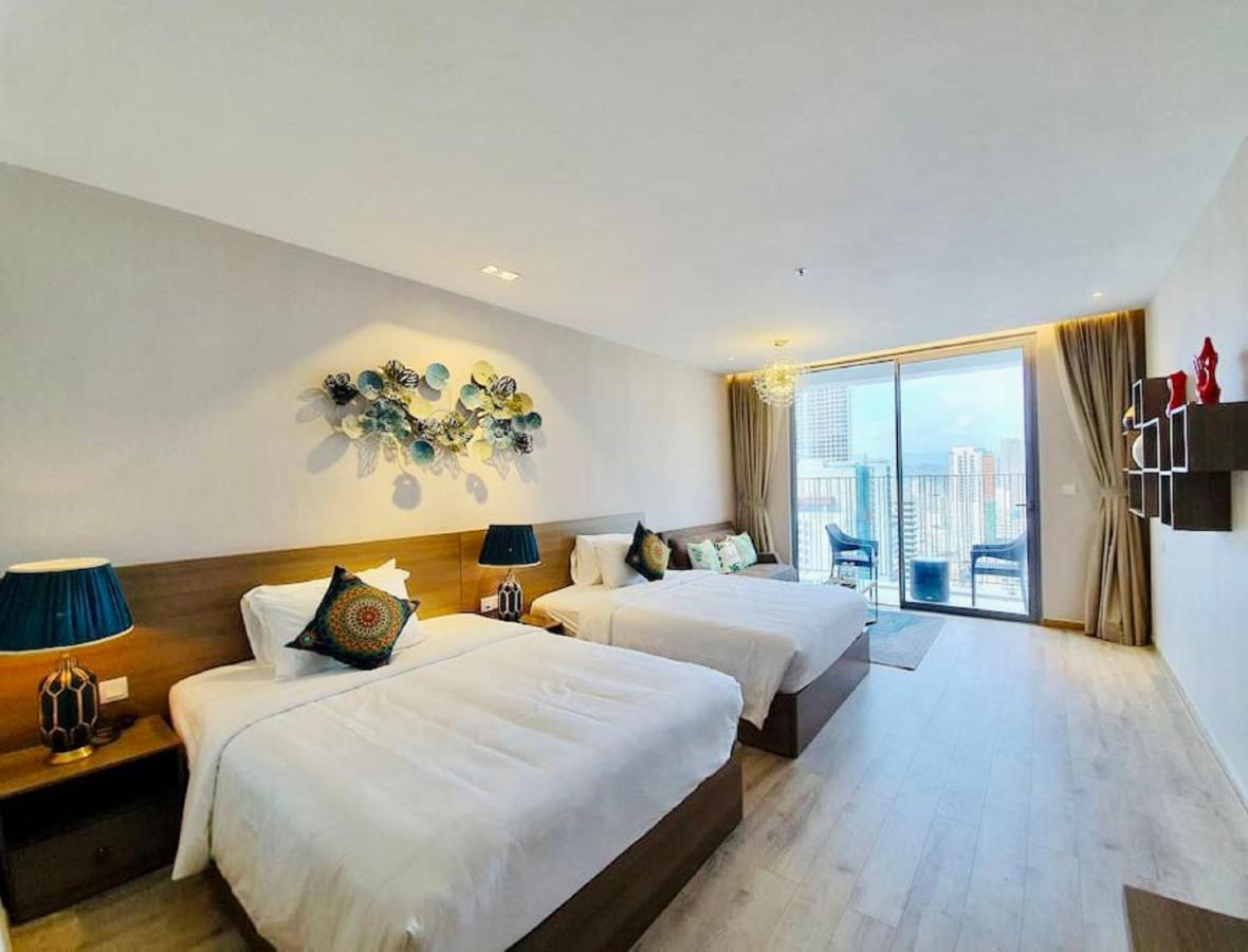 Panorama Lyn Beachfront Apartment Nha Trang Exteriör bild